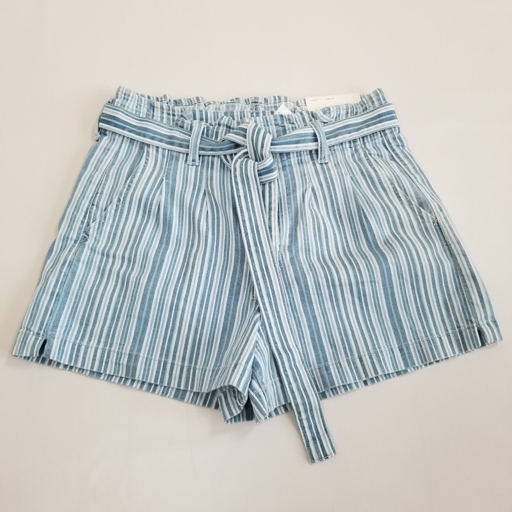 American Eagle Super High Rise Mom Striped Paperbag Waist Shorts 8/29 NWT